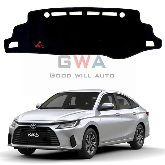 Toyota Yaris Dashboard Carpet - Non Slip Dashboard Mat Fur